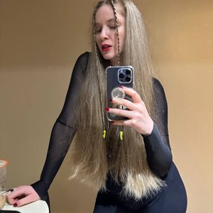Dina Blin Nude
