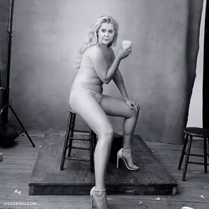 Emi Shumer Nude