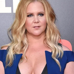 Emi Shumer Nude
