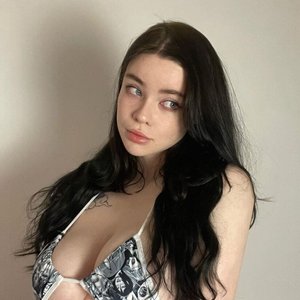 Okichloeo Nude