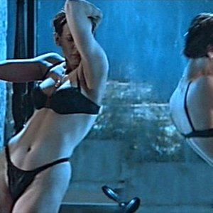 Jamie Lee Curtis Nude