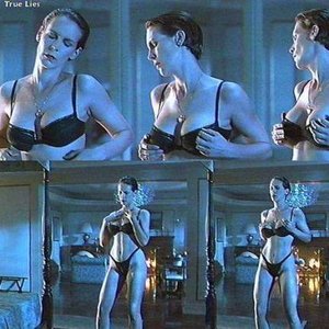 Jamie Lee Curtis Nude