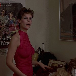 Jamie Lee Curtis Nude