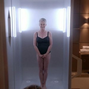 Jamie Lee Curtis Nude