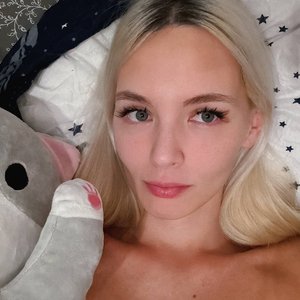 Gilticus Nude