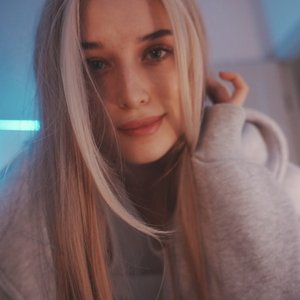 Horneyjozy Nude
