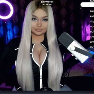 Kkselia Nude