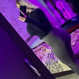 Kkselia Nude