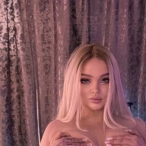 Kkselia Nude