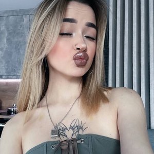 Leyla Mayers Nude