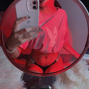 Leyla Mayers Nude