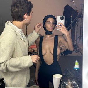Mugretnug Nude