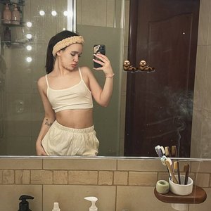 Neonova Nude