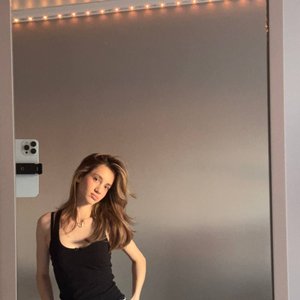 7angelinka Nude