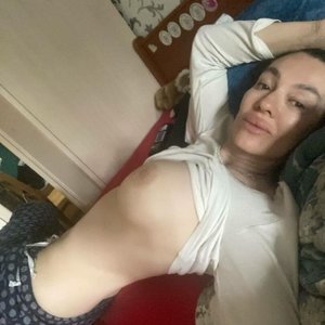 Mama Ogra Nude