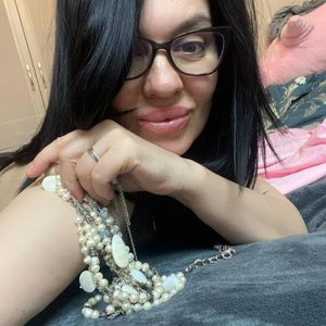 Mama Ogra Nude