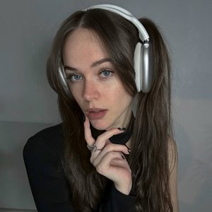 Nordvi Nude