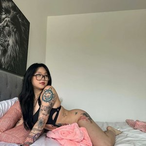 Arlene Lee Nude