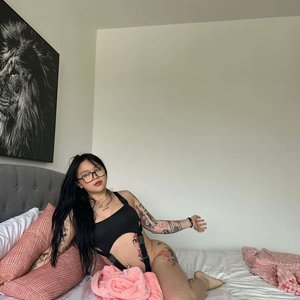 Arlene Lee Nude