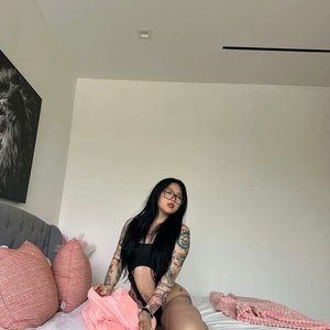 Arlene Lee Nude