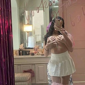 Arlene Lee Nude