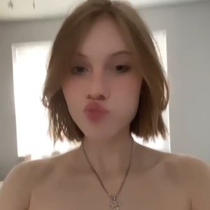 Kira Avrorka Nude