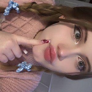 Kira Avrorka Nude