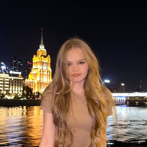 Milana Star Nude