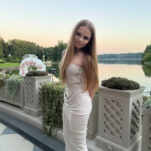 Milana Star Nude