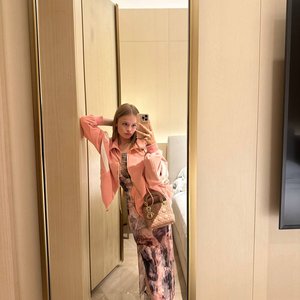 Milana Star Nude