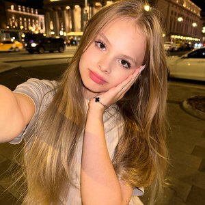 Milana Star Nude