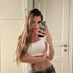 Nedogonpolya Nude