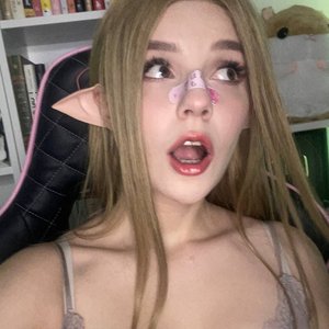 Yumiliya Nude