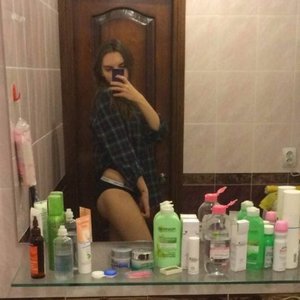 Vika Mednis Nude