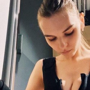 Vika Mednis Nude