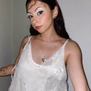 Dora Nude