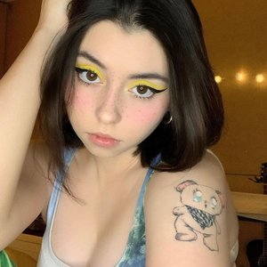 Dora Nude