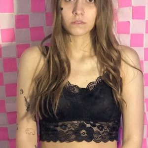 Vikared Nude