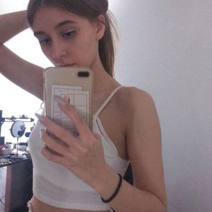 Vikared Nude
