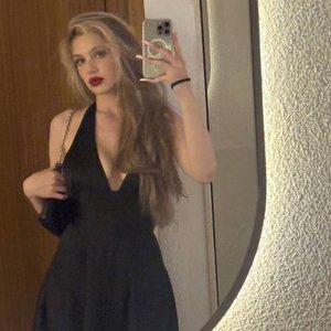 Anya Akulich Nude
