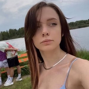 Fasolka Nude