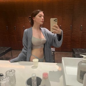 Fasolka Nude