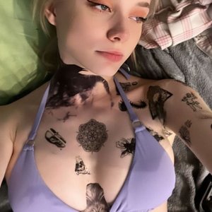 Fasolka Nude