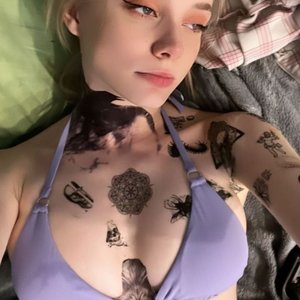 Fasolka Nude