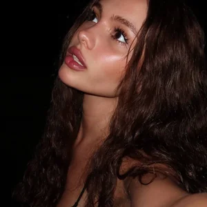 Valya Karnaval Nude