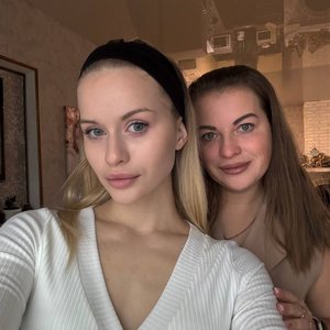Abrikosa Nude