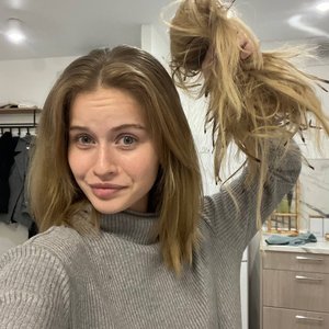 Abrikosa Nude