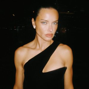 Adriana Lima Nude