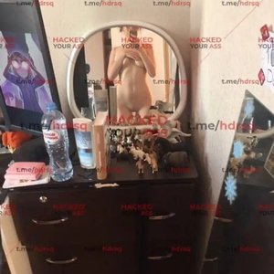 Ahrinyan Nude