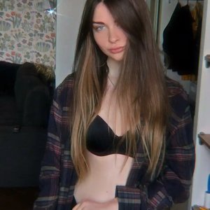 Ahrinyan Nude